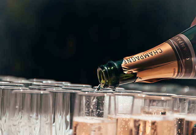 Șampanie patru mituri despre o băutură cunoscută la nivel mondial
