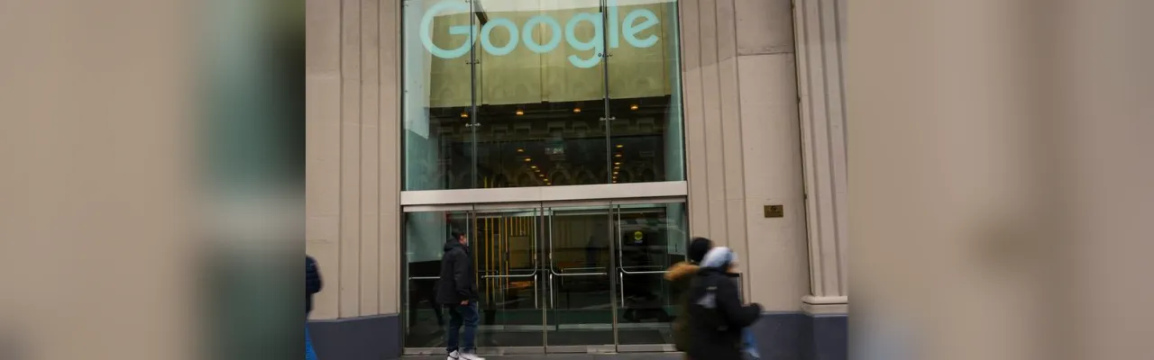 Alphabet cade cu peste 500 de miliarde de dolari din valoarea de piață