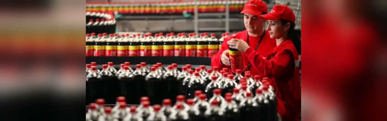 Coca-Cola, Nestlé și Danone modifică etichetele de pe sticle