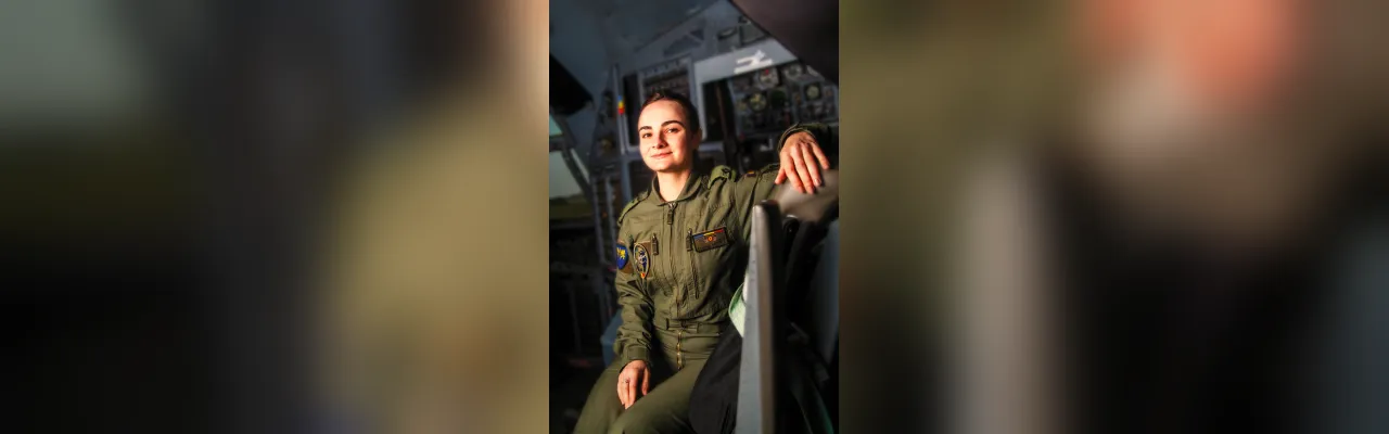 Cristina Movilă: prima femeie navigator de bord din Forțele Aeriene Române